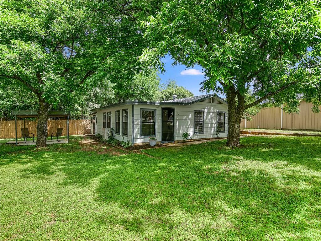 114 Taylor DR, Spicewood, TX 78669