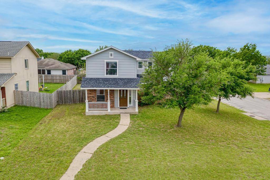 3105 Meadow LN, Taylor, TX 76574