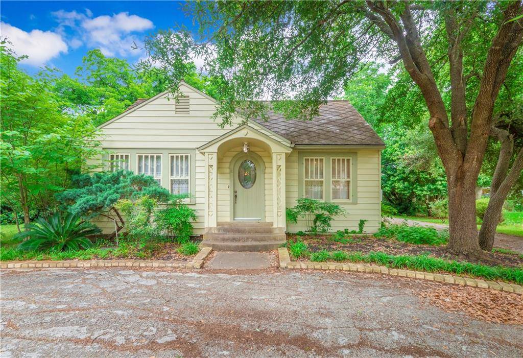 1303 W Lake DR, Taylor, TX 76574