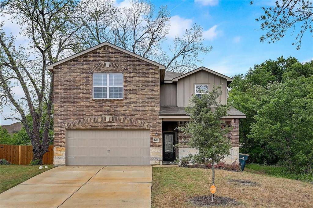 1711 Twin Estates DR, Kyle, TX 78640