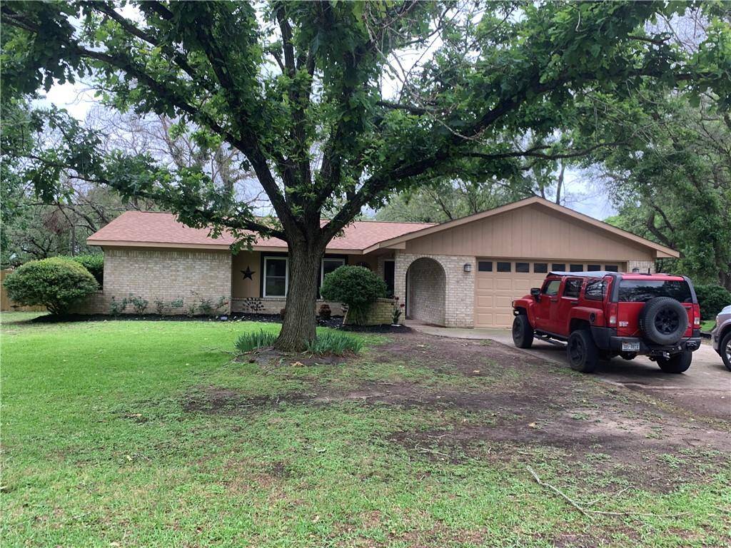 1503 Yokley RDS, Rockdale, TX 76567