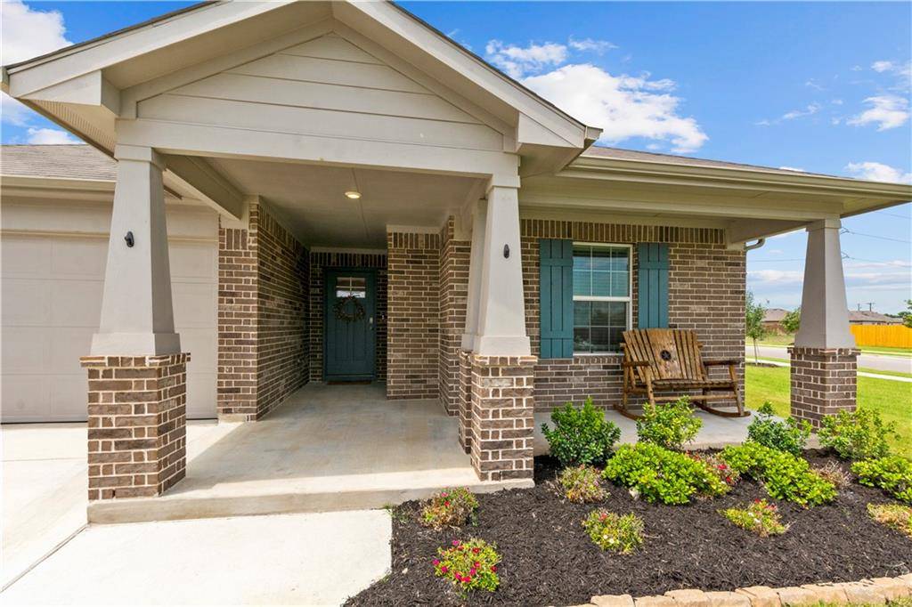 1001 Pembroke CT, Hutto, TX 78634