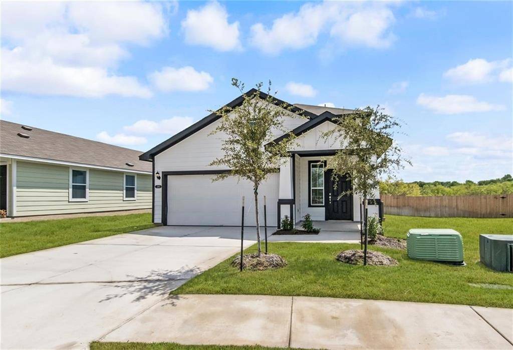 240 Blue Agate CT, Jarrell, TX 76537