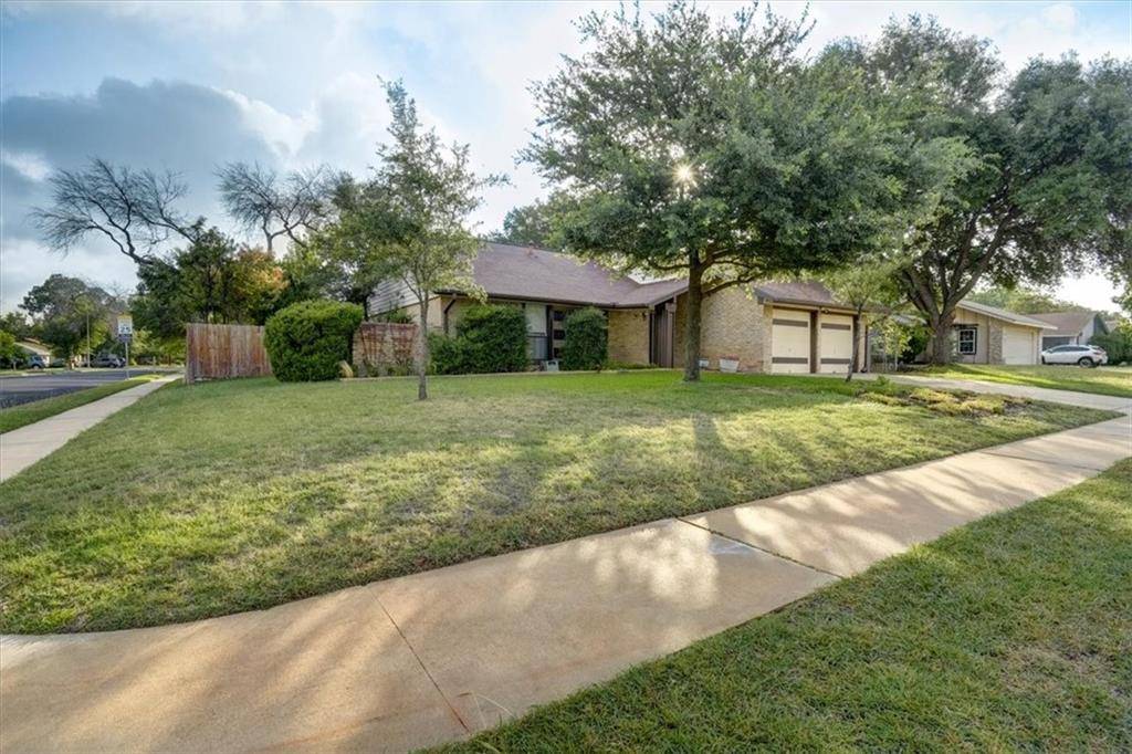 1112 Cripple Creek DR, Austin, TX 78758