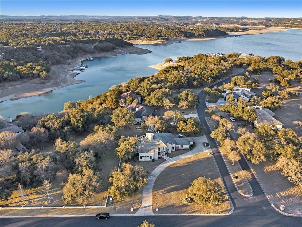 2700 Marina Shores DR, Spicewood, TX 78669