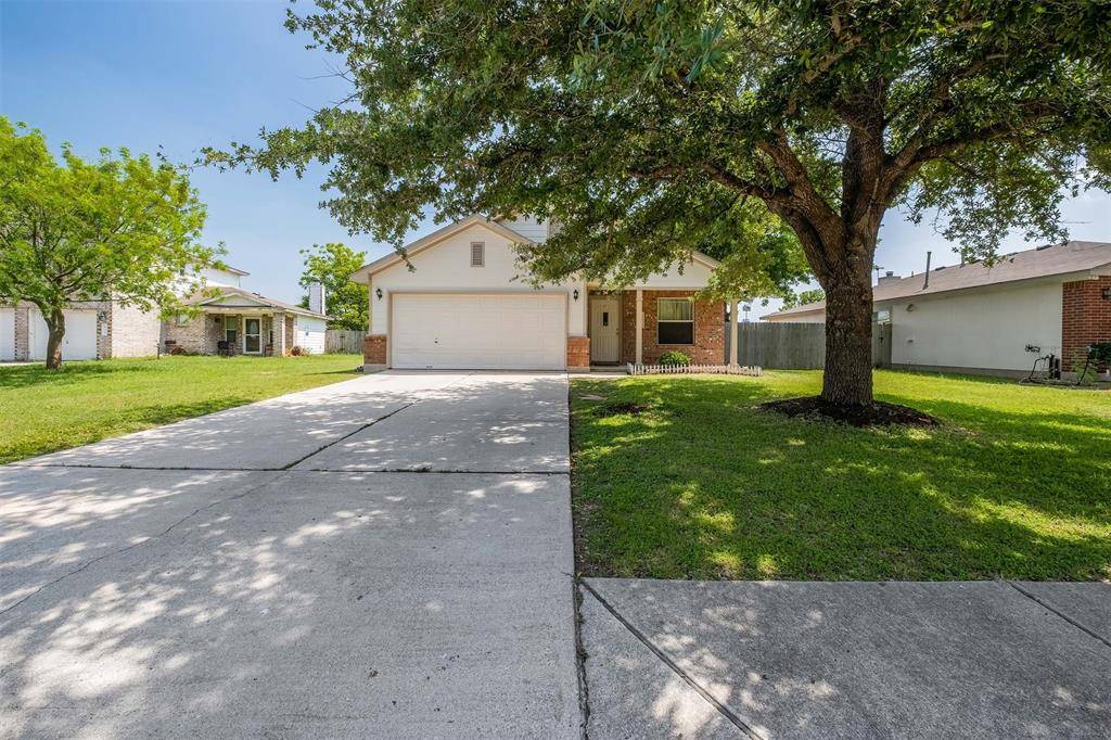 615 Kelly CT, Bastrop, TX 78602
