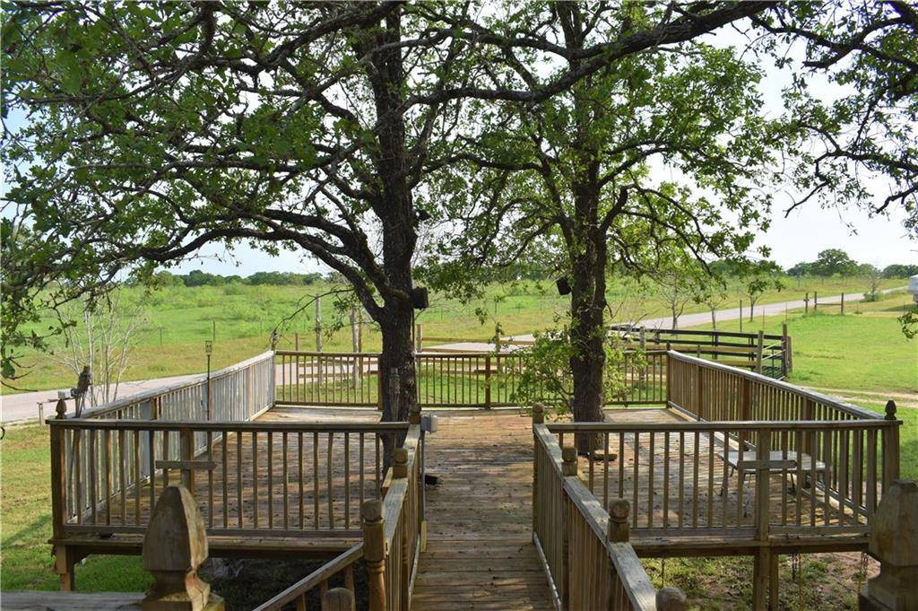 1775 County Road 122, Ledbetter, TX 78946