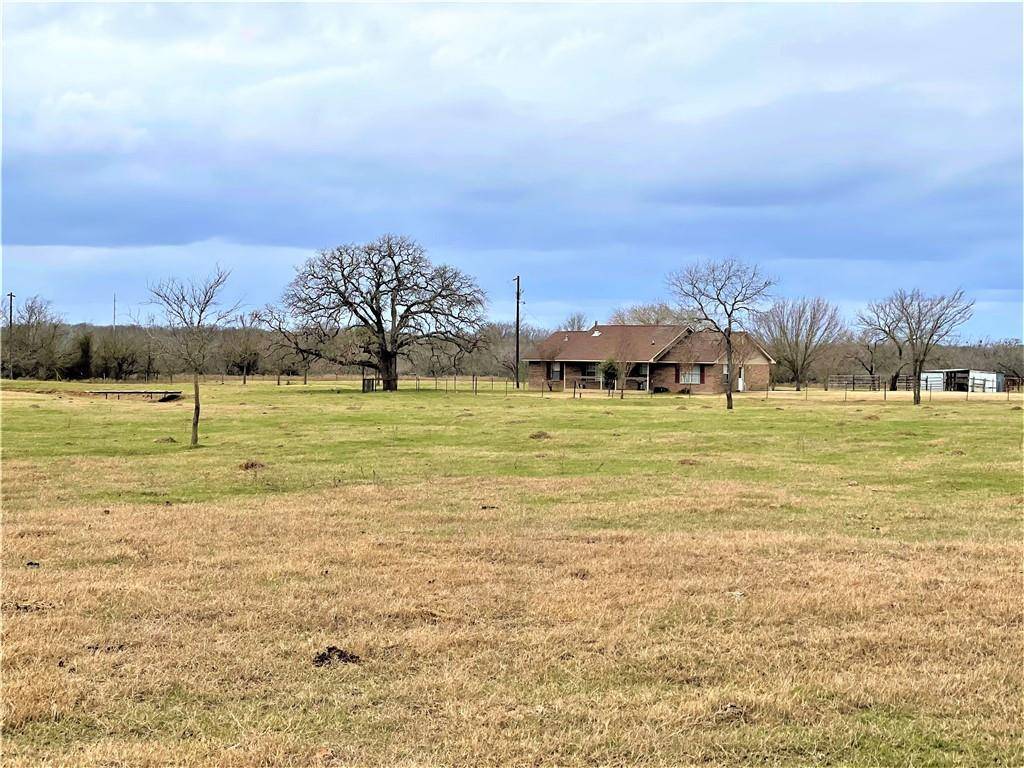 8124 County Road 434, Thorndale, TX 76577