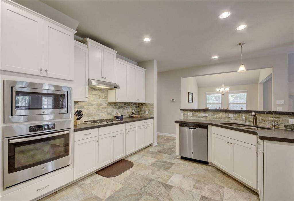 179 Treehaven CT, Buda, TX 78610