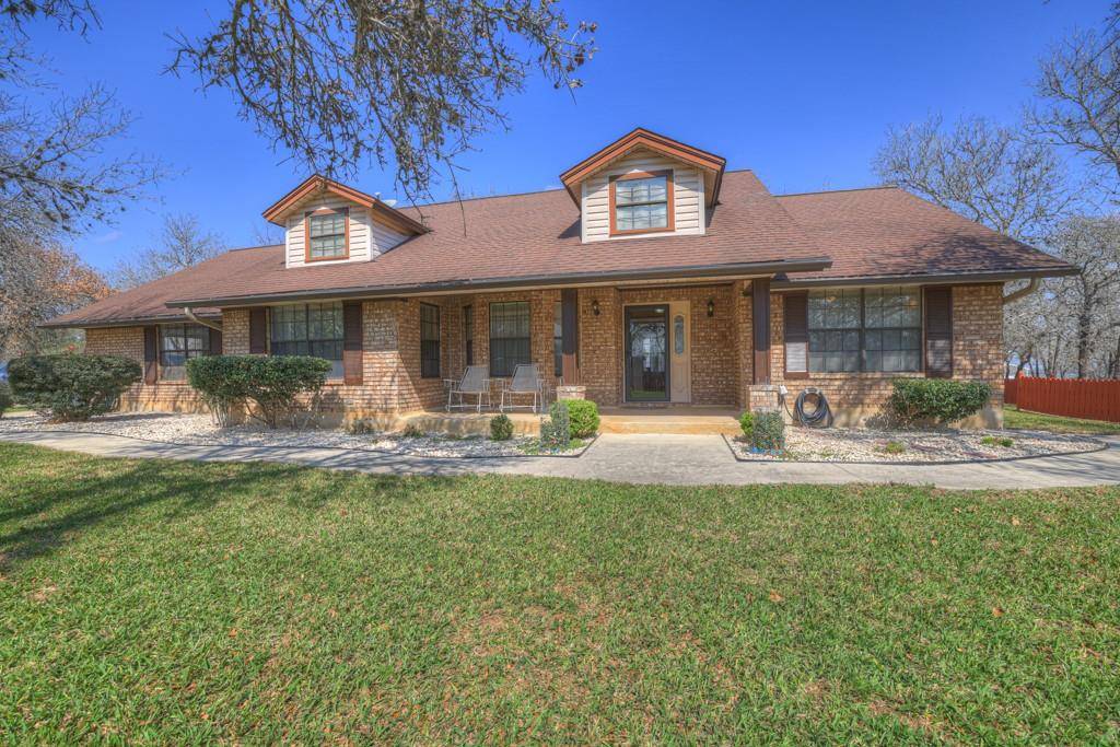 127 Wood Valley DR, Adkins, TX 78101