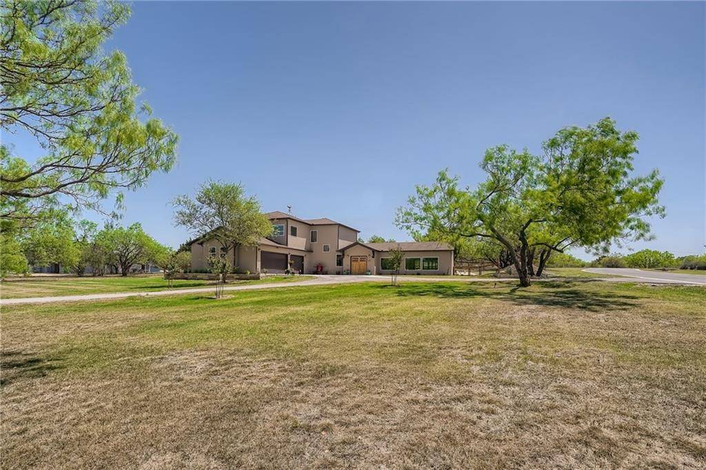 101 Cross TRL, Spicewood, TX 78669