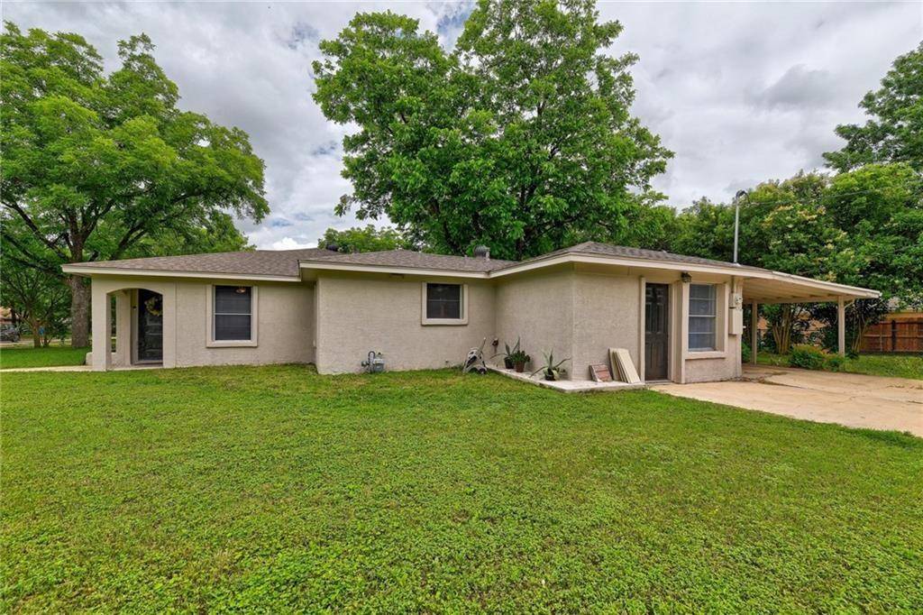 1015 George ST, Taylor, TX 76574