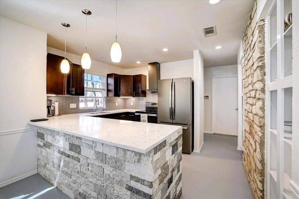 12517 Darryl DR, Buda, TX 78610