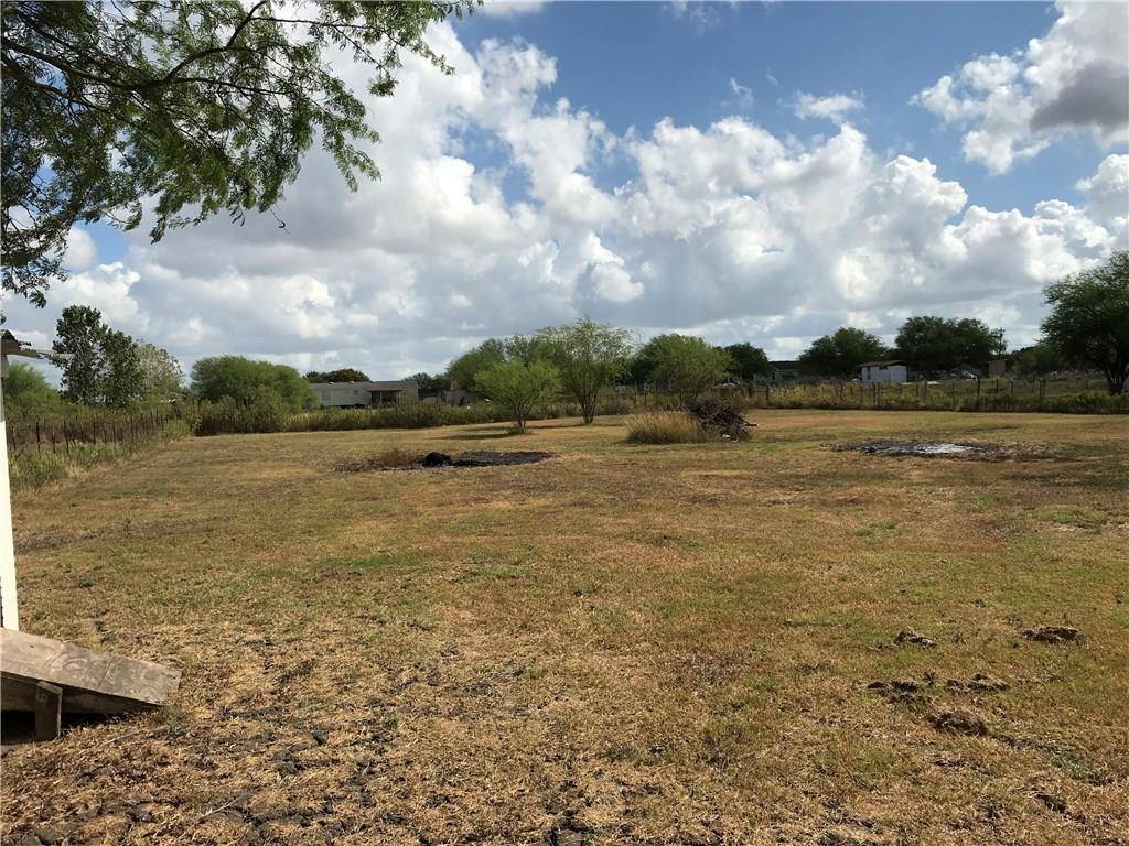 1185 S Mathias LN, Kyle, TX 78640
