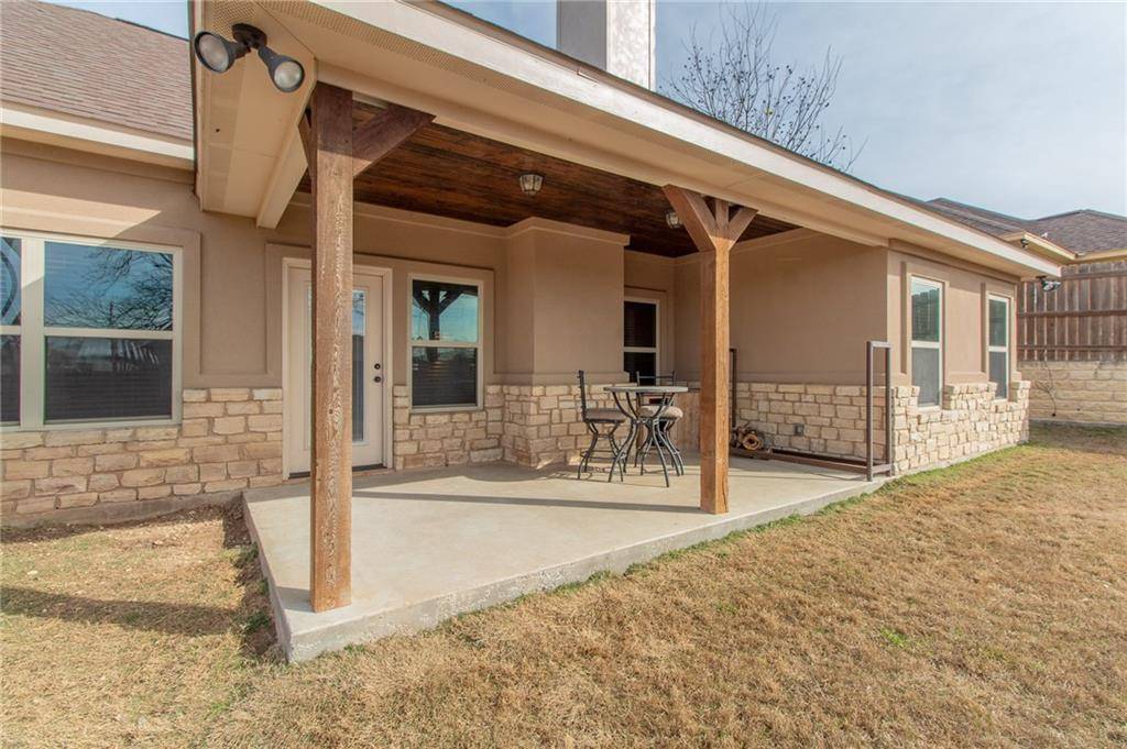 105 Jake DR, Jarrell, TX 76537