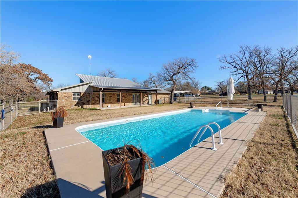 218 Tierra Verde, Marble Falls, TX 78654