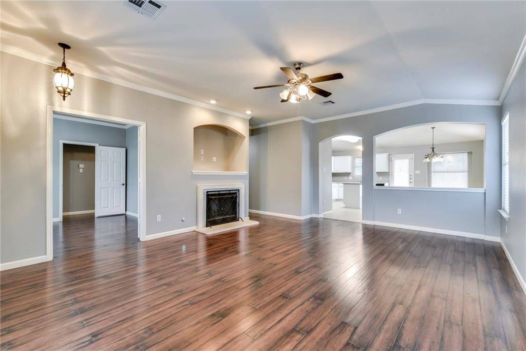 4018 Mayfield Cave TRL, Round Rock, TX 78681