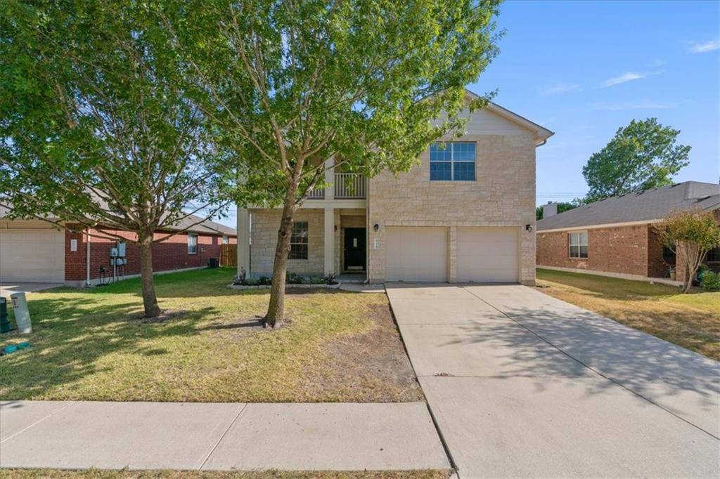 216 Mossy Rock DR, Hutto, TX 78634