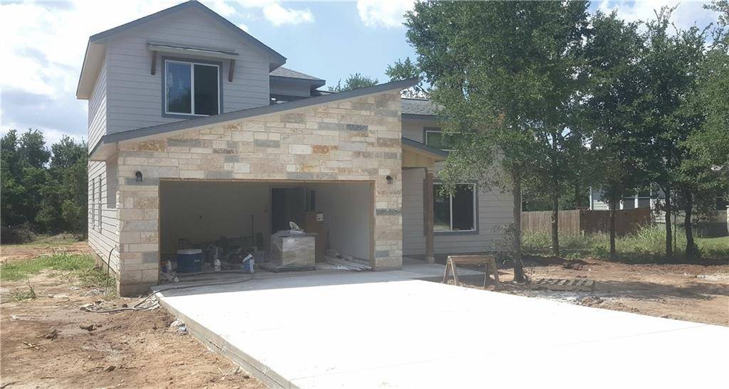 192 Waipahoehoe DR, Bastrop, TX 78602