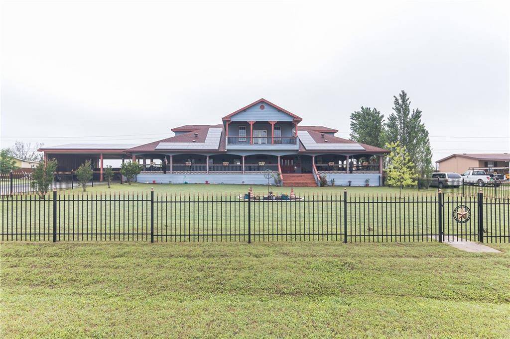 305 Thomas Park DR, Hutto, TX 78634