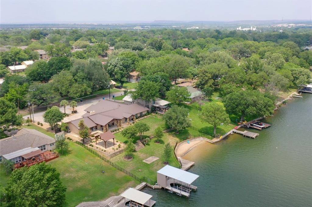 1103 Lakeshore DR, Marble Falls, TX 78654