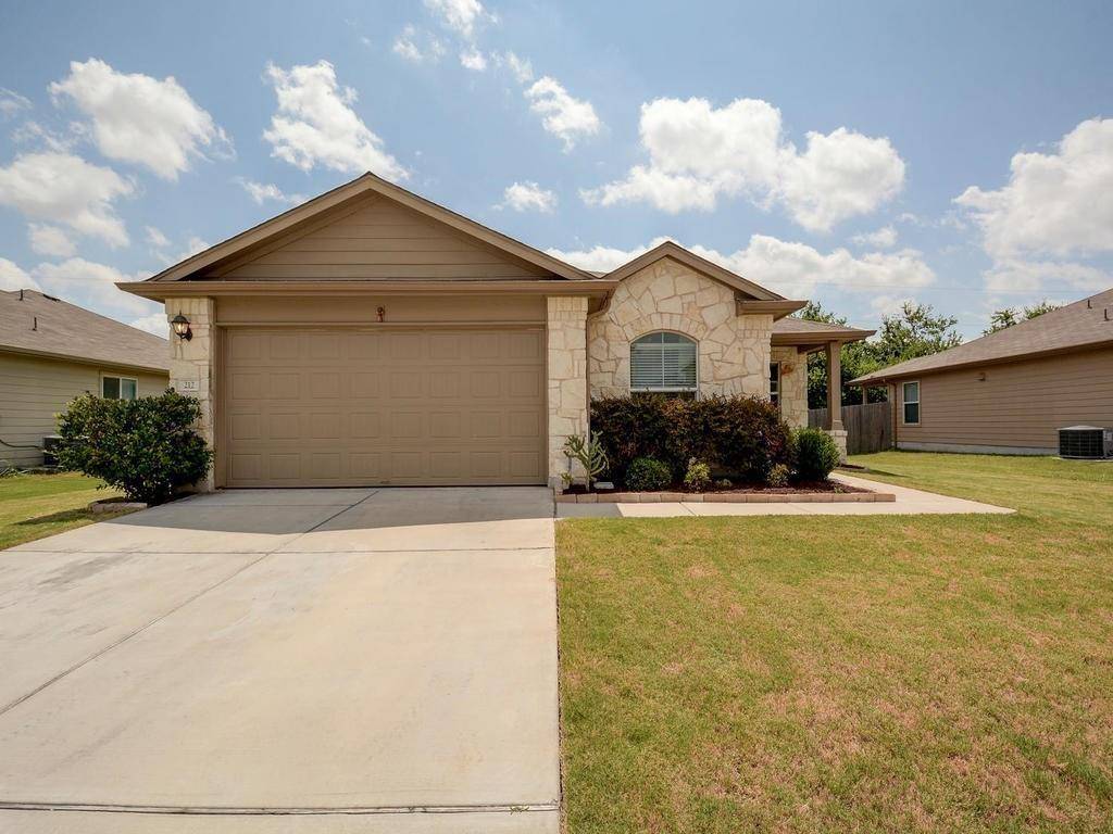 212 Adriana LN, Hutto, TX 78634