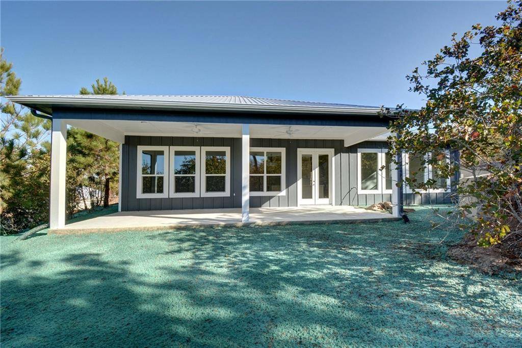 213 Manawianui DR, Bastrop, TX 78602