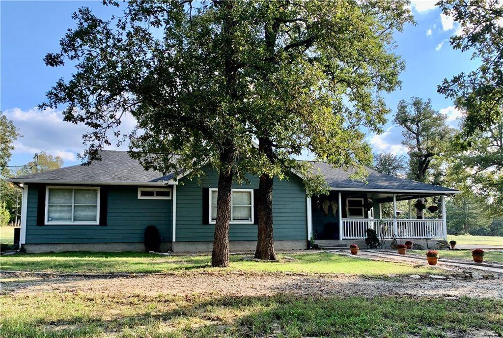 333 Woodlands DR, Bastrop, TX 78602