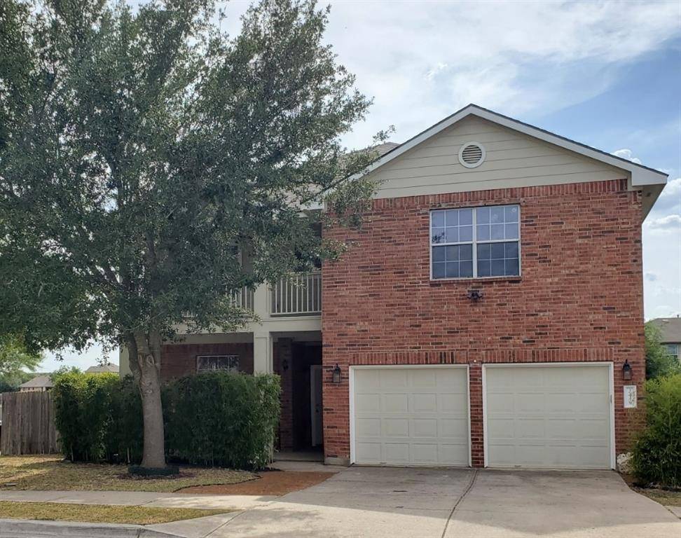 2438 Green Meadows LN, Buda, TX 78610