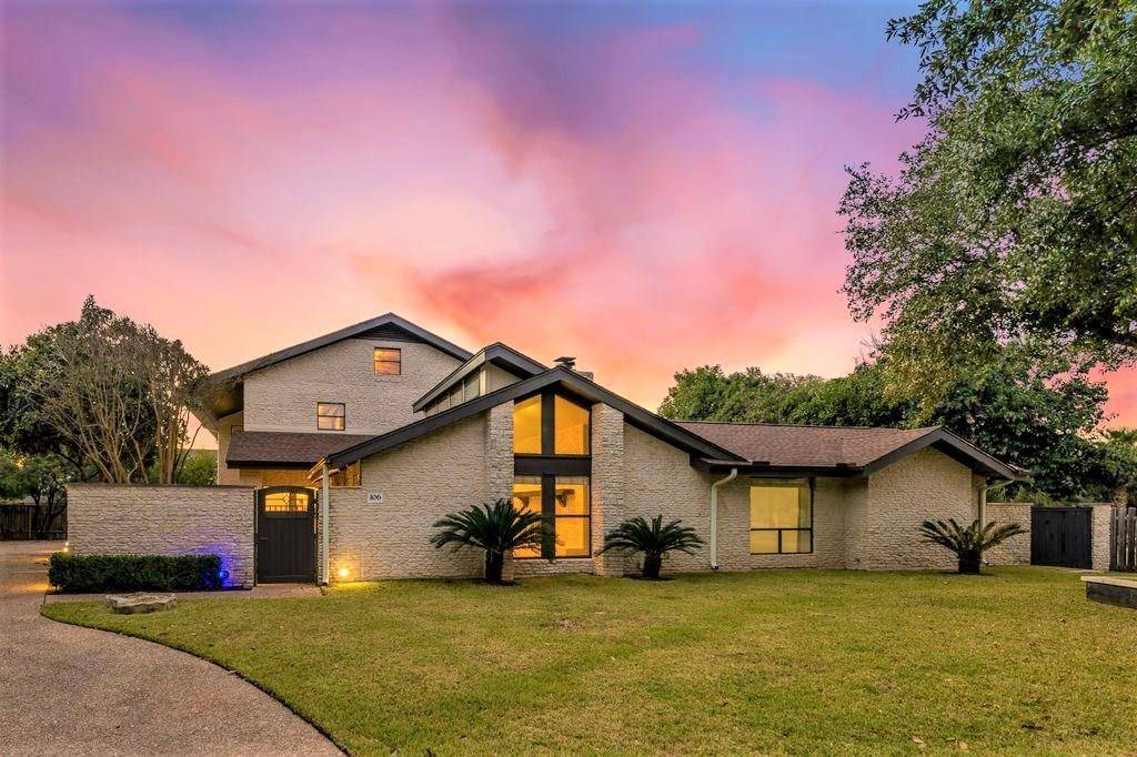 106 Acapulco CT, Lakeway, TX 78734