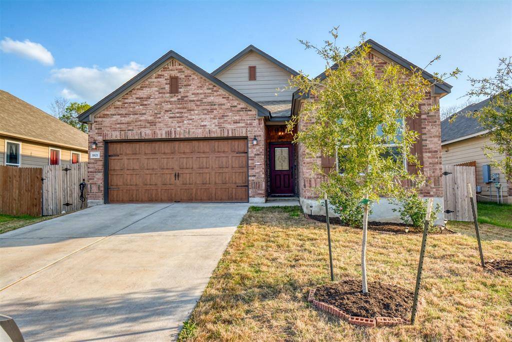 1821 Dragonfly LOOP, Bastrop, TX 78602