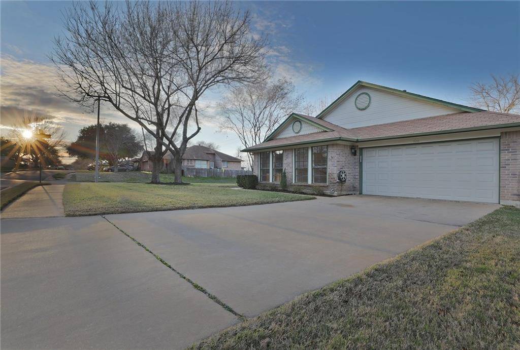 800 Clearwater TRL, Round Rock, TX 78664