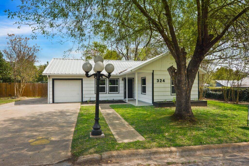 324 Mary ST, Rockdale, TX 76567