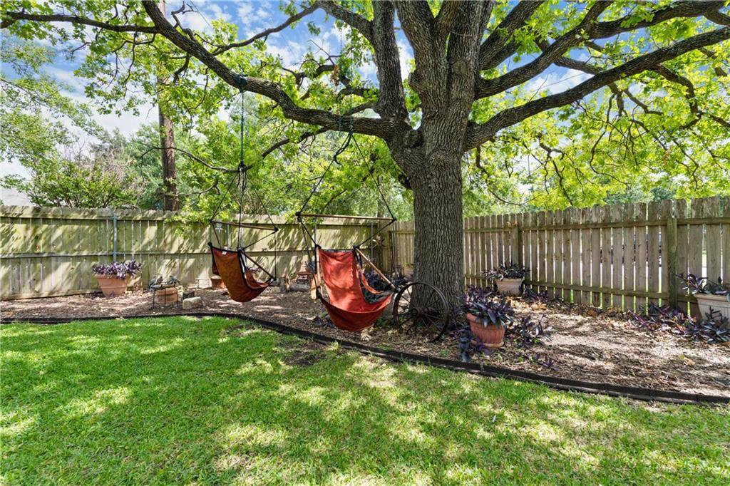 200 Lakeway DR, Georgetown, TX 78628