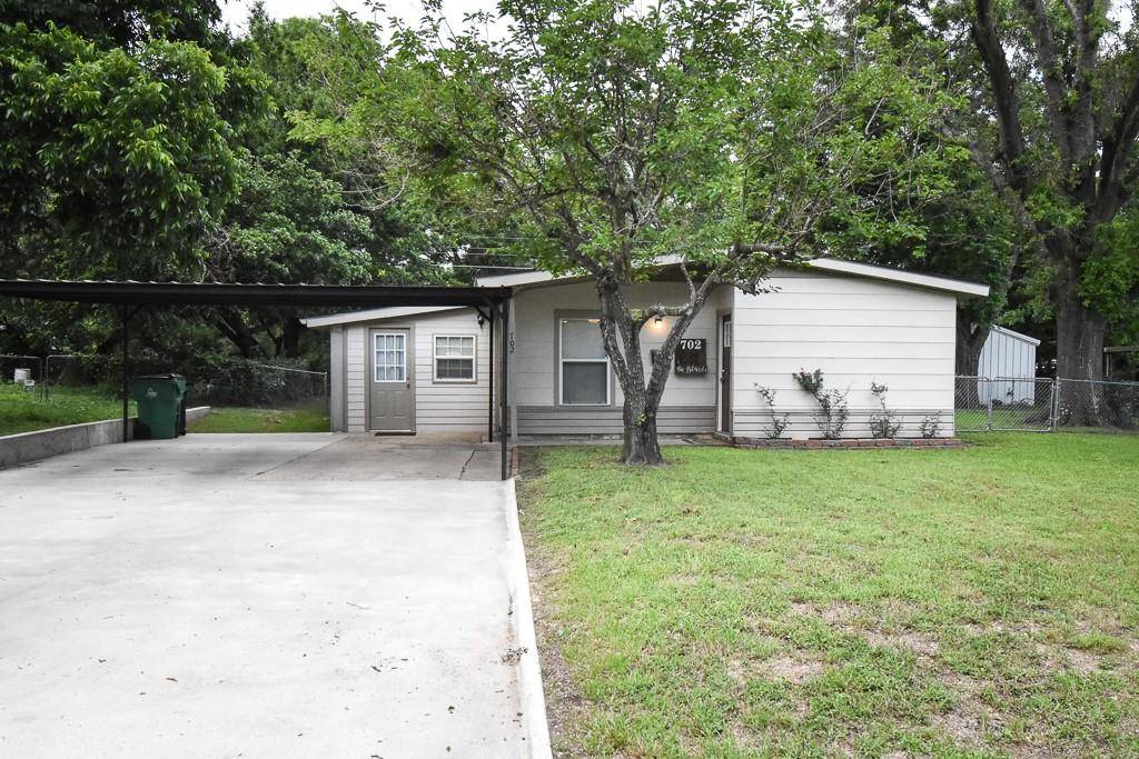 702 Morrison DR, Rockdale, TX 76567