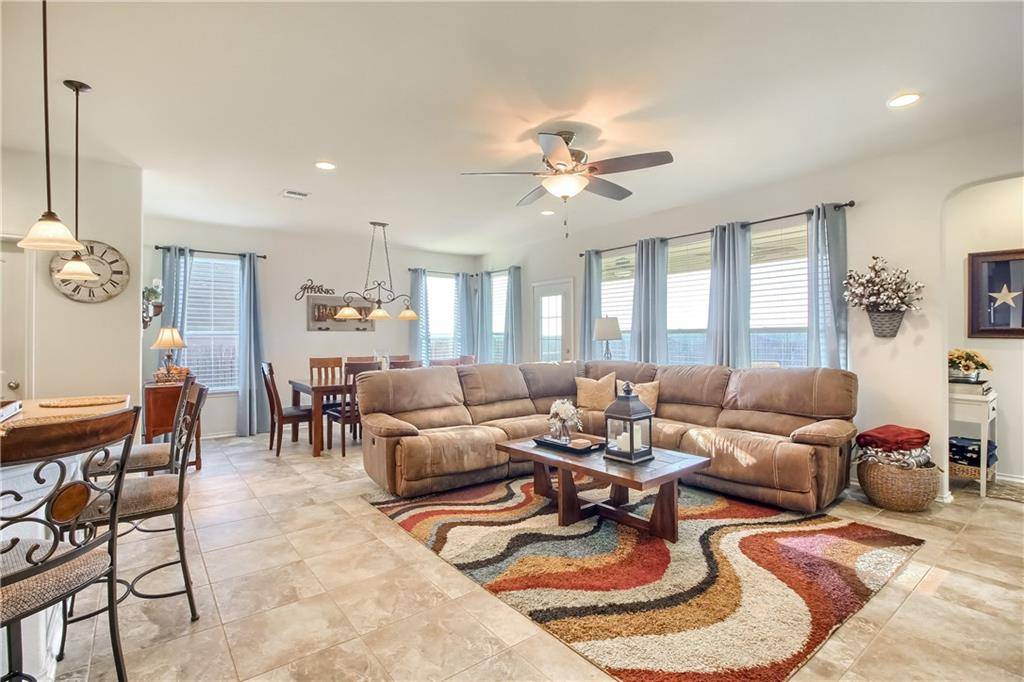 120 Carrington ST, Hutto, TX 78634