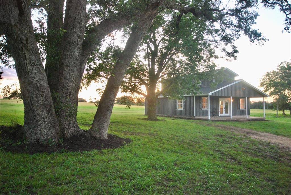 64 CR 257A, Moulton, TX 77975
