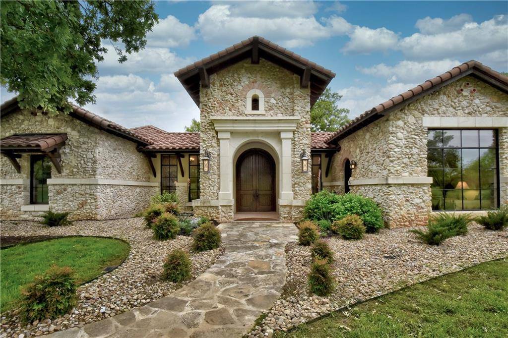 501 West Trail DR, Spicewood, TX 78669