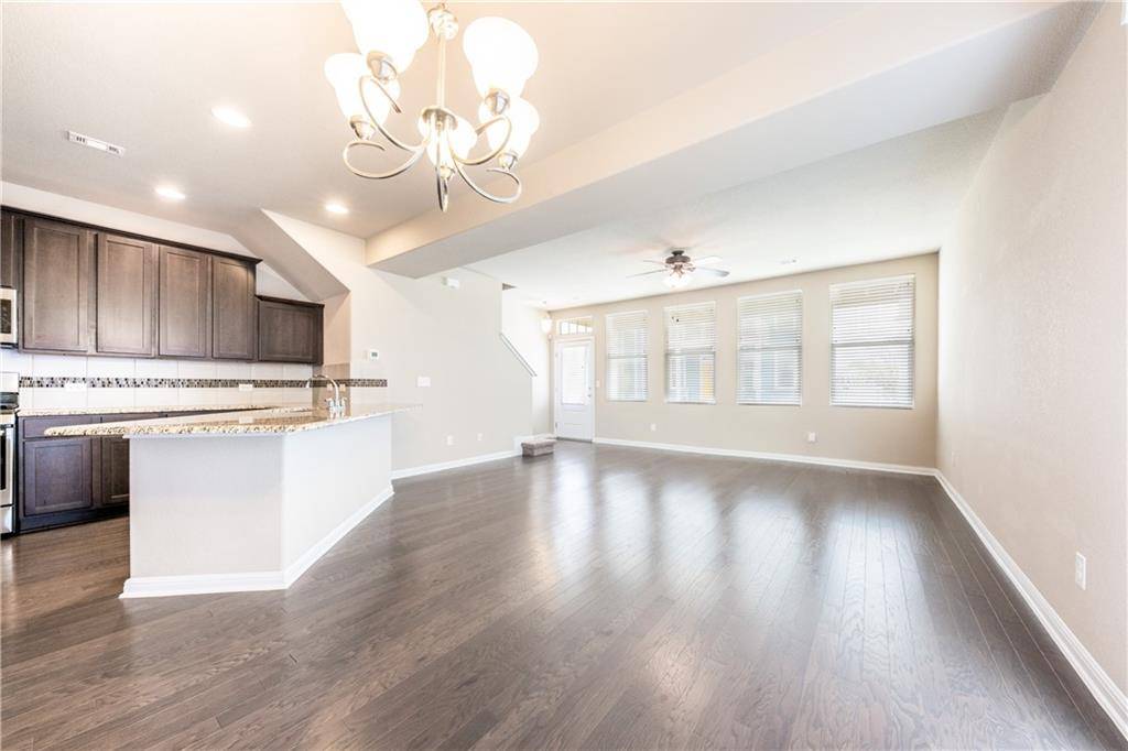 1533 Arbor Knot DR, Kyle, TX 78640