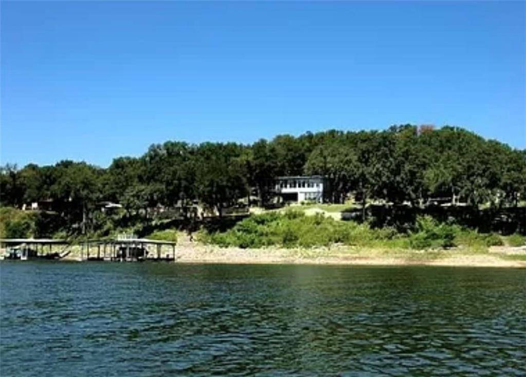 932 Yacht Harbor RD, Spicewood, TX 78669