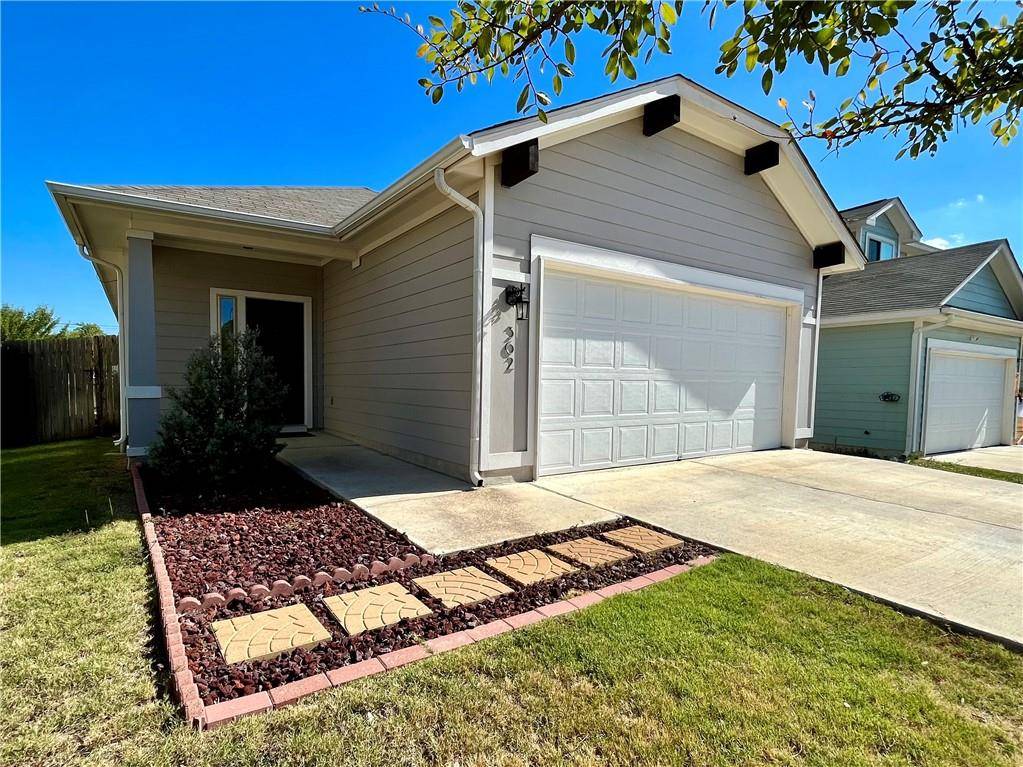 362 Twisted Oaks LN, Buda, TX 78610
