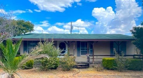 208 Hitching Post DR, Kyle, TX 78640