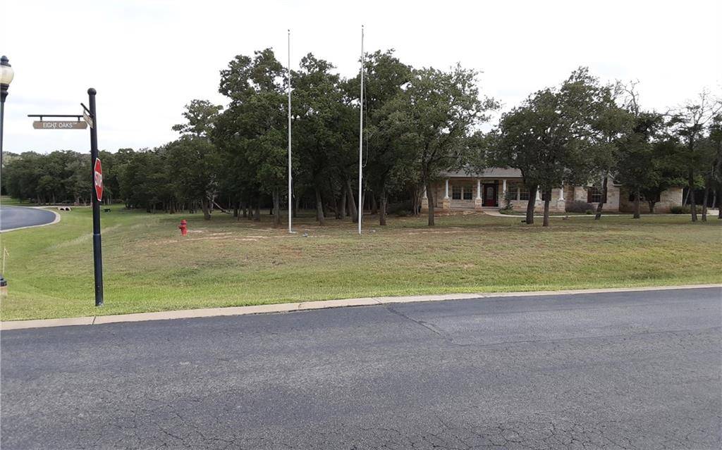 106 Eight Oaks DR, Bastrop, TX 78602