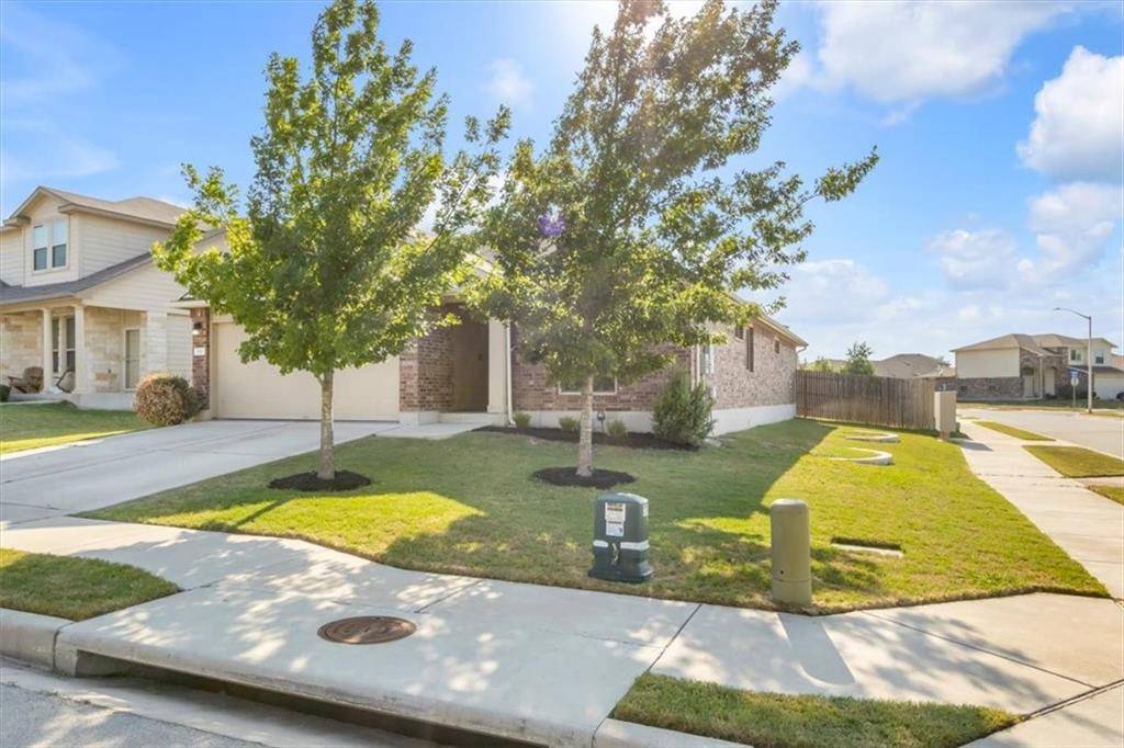 519 Pinnacle DR, Georgetown, TX 78626