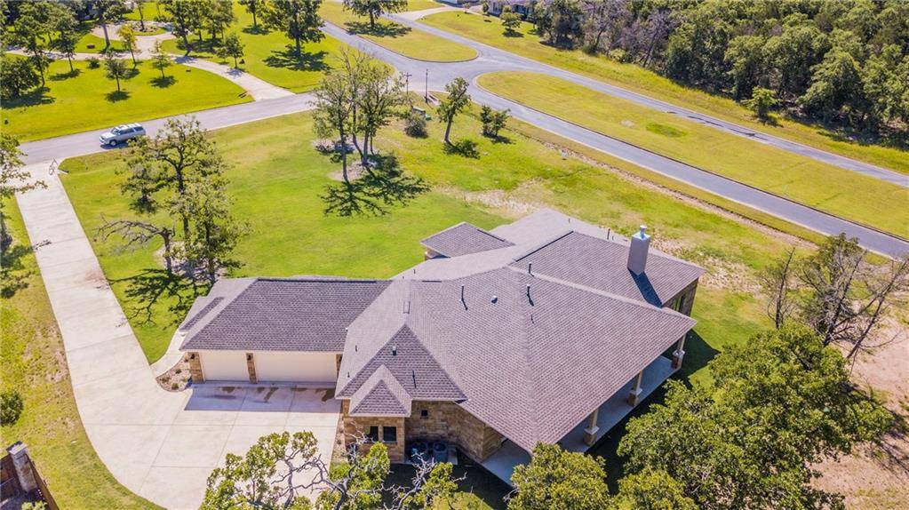 106 Packsaddle DR, Bastrop, TX 78602