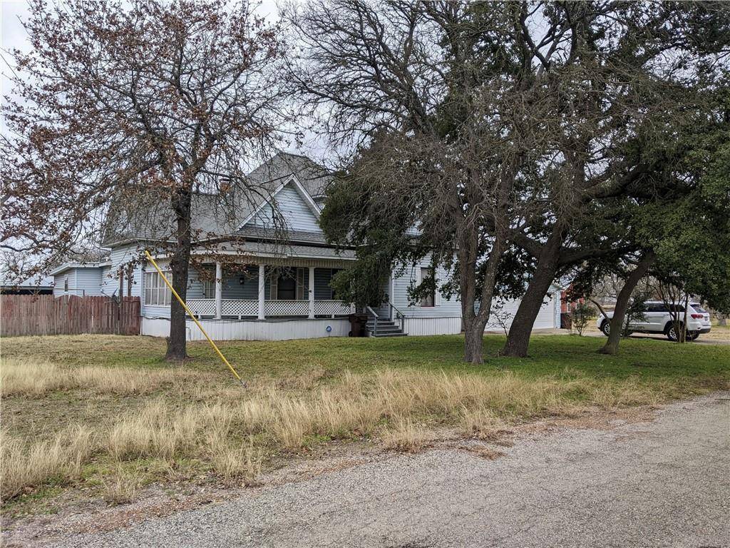 413 Co Rd 410, Buckholts, TX 76518