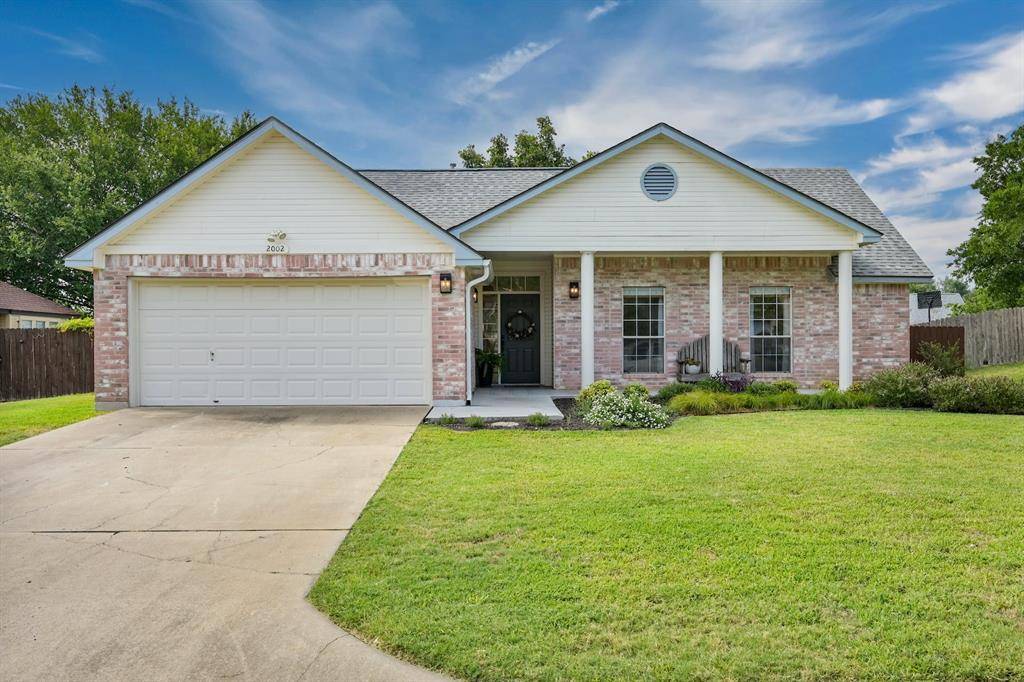 2002 E 18th ST, Georgetown, TX 78626