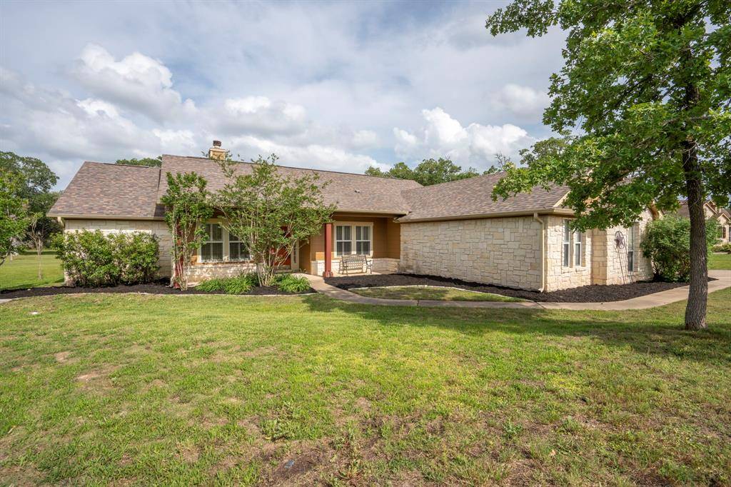 124 Colony CT, Bastrop, TX 78602