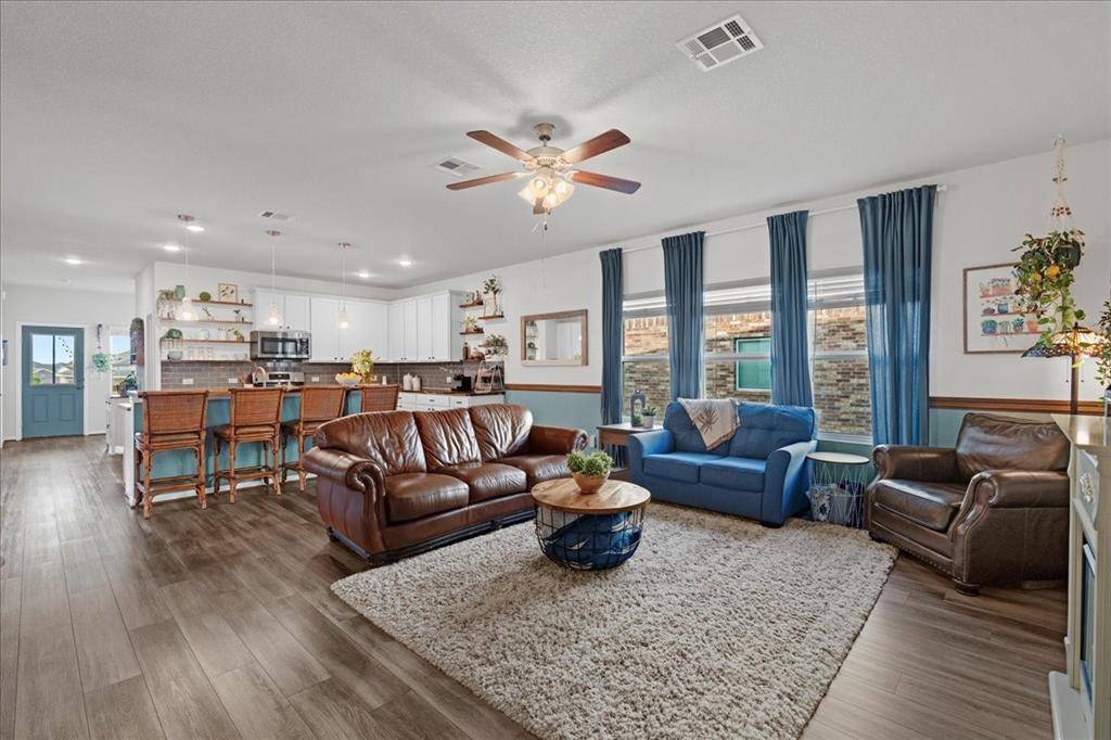 516 Warlander WAY, Georgetown, TX 78626