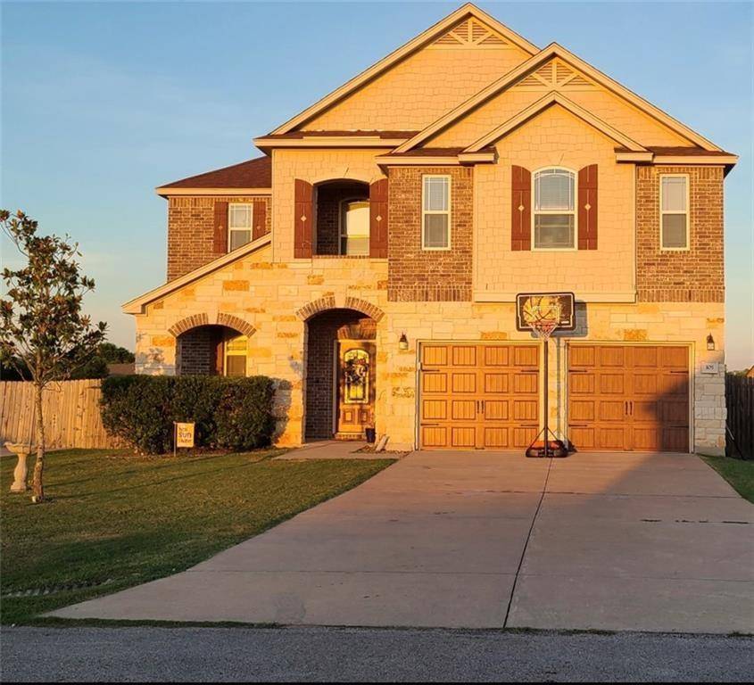 105 Tyrah LN, Bastrop, TX 78602